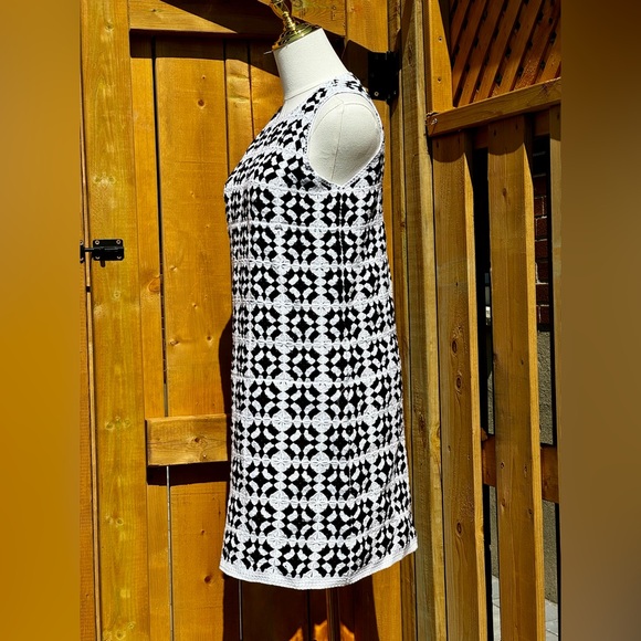 🆕 FARM Rio 🧿 NWOT Patch Crochet Black & White Monochrome Mini Dress - Size S - Picture 5 of 14